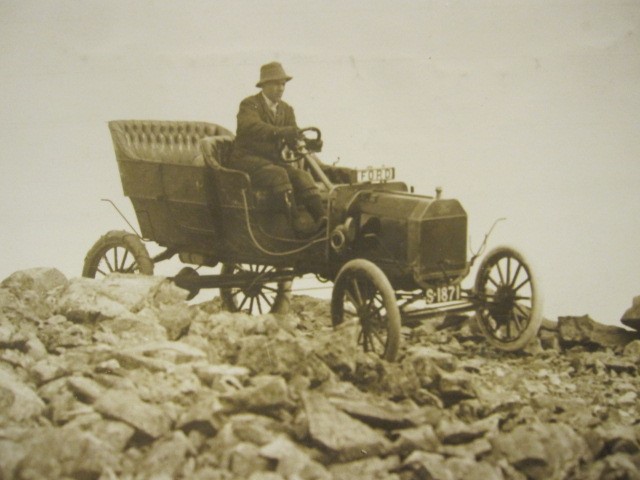 Das Auto auf dem Ben Nevis